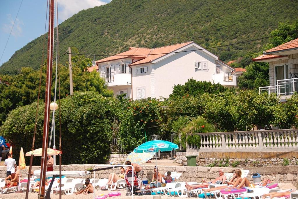 Apartment Dakic Herceg Novi Bagian luar foto
