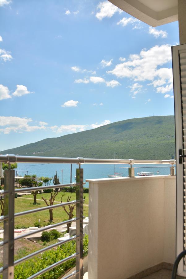 Apartment Dakic Herceg Novi Bagian luar foto