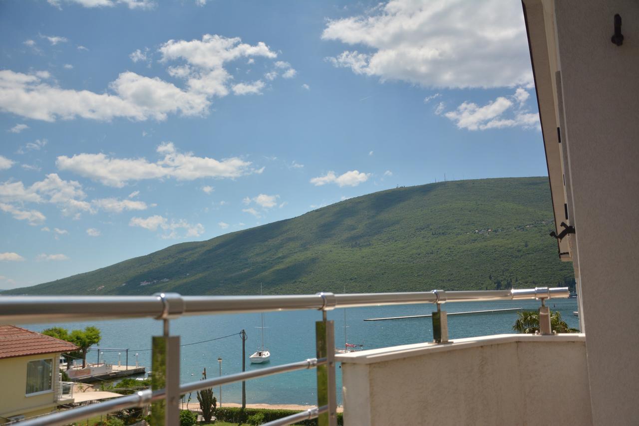 Apartment Dakic Herceg Novi Bagian luar foto
